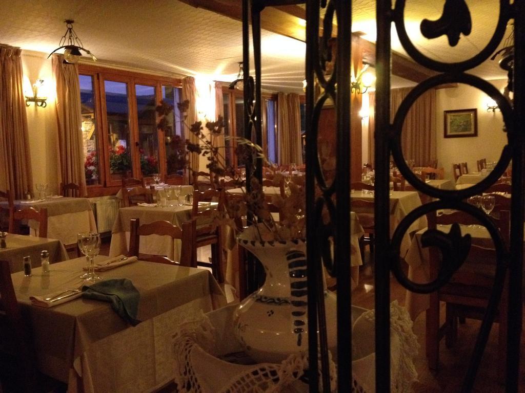 Hotel Llacs De Cardos Tavascan Ngoại thất bức ảnh