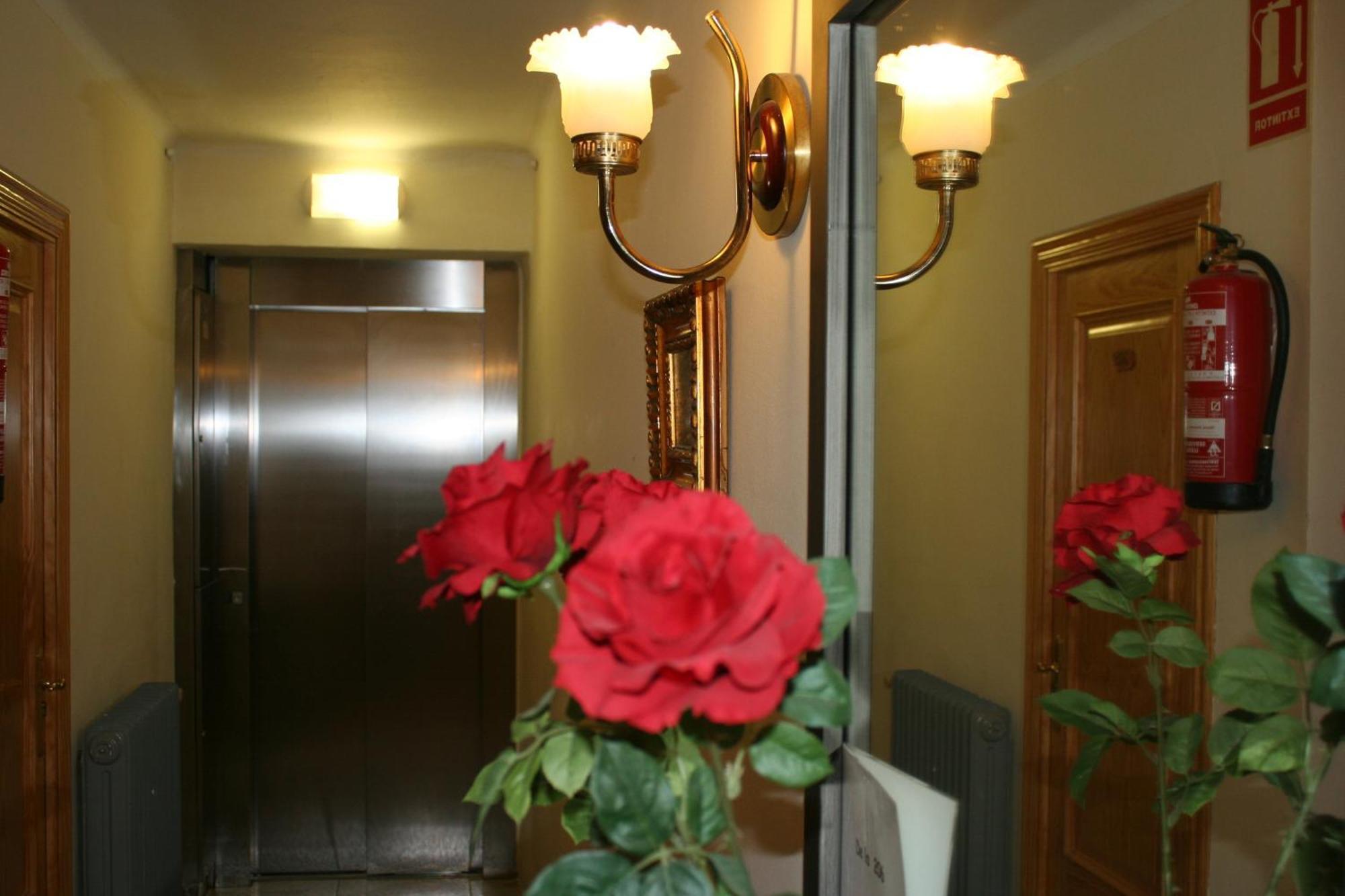 Hotel Llacs De Cardos Tavascan Ngoại thất bức ảnh