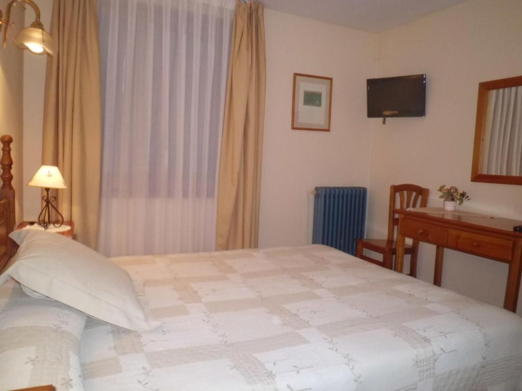 Hotel Llacs De Cardos Tavascan Ngoại thất bức ảnh